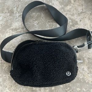 Lululemon Black Sherpa Belt Bag